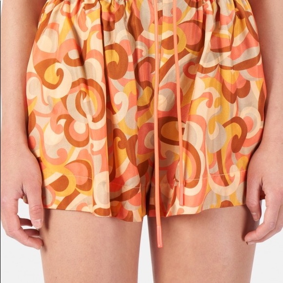 NWT Zimmerman Mae relaxed short size 4 color: swirl - Picture 2 of 8